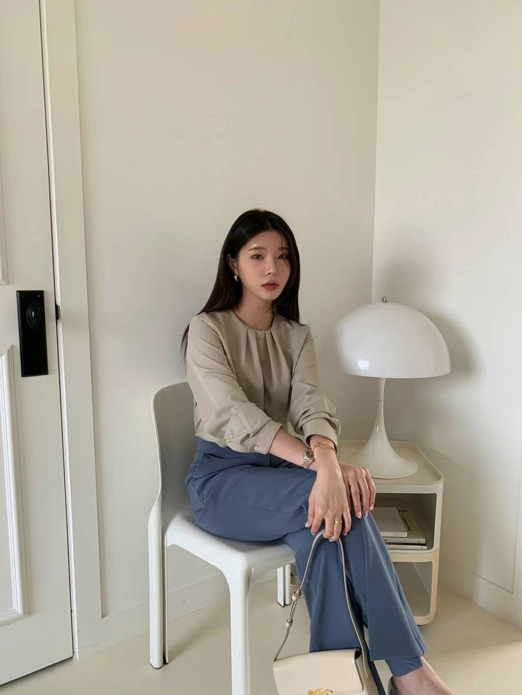 圓領純色摺皺長袖上衣 T2327 卡其杏
