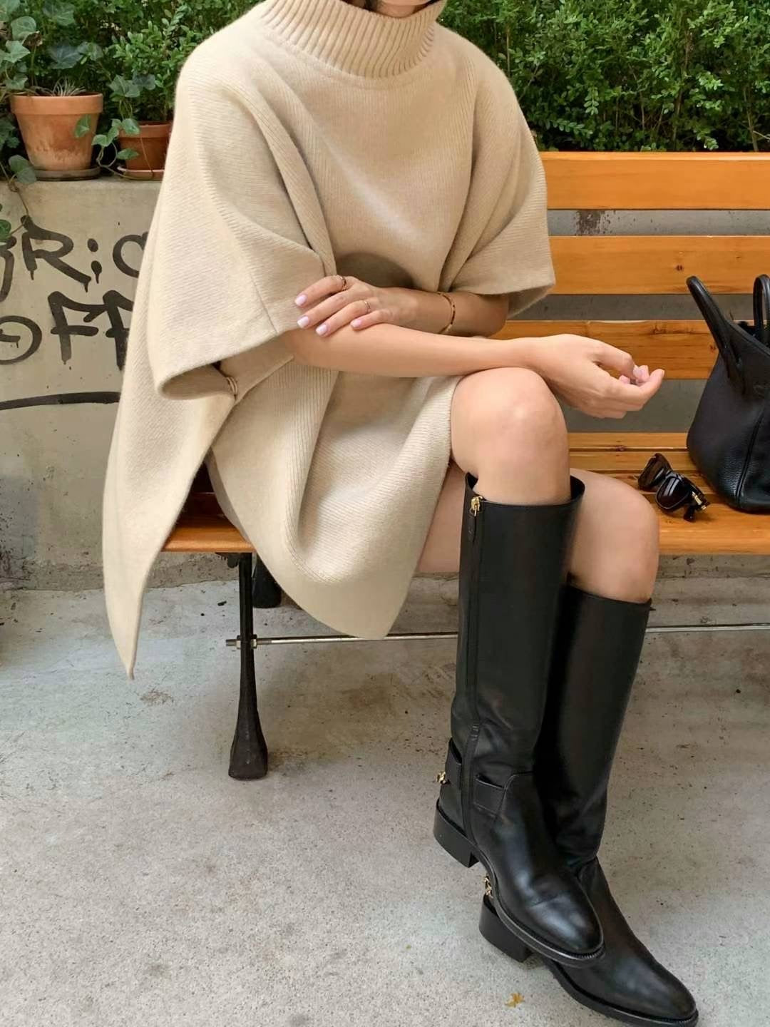 知性套頭側開釦羊毛斗篷 60%Wool Cashmere5% JK2332 杏色