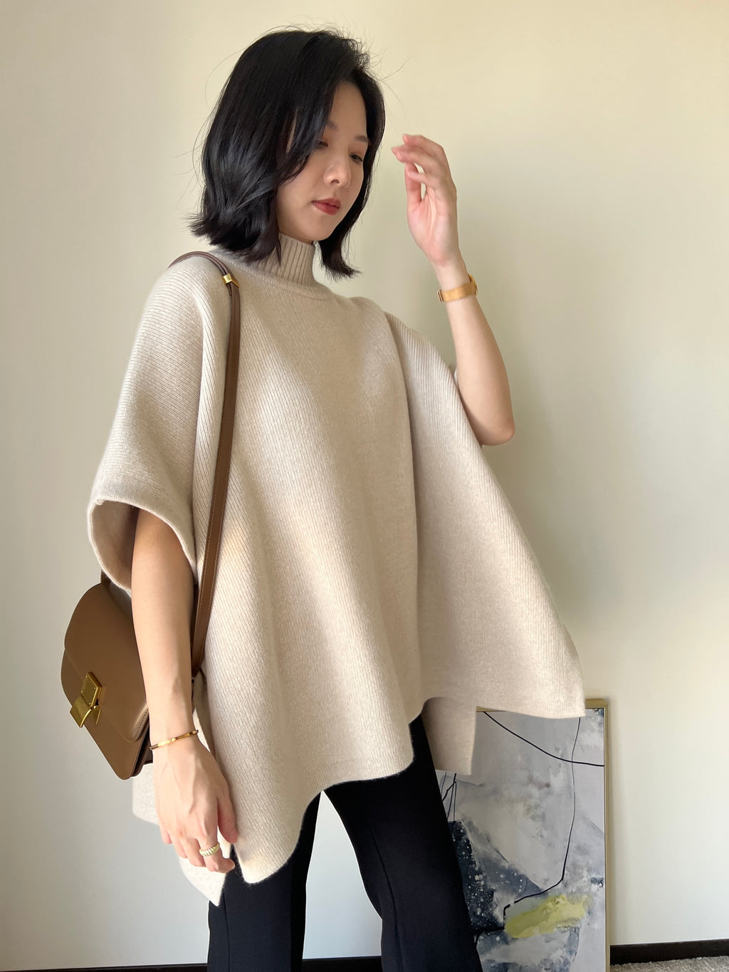 知性套頭側開釦羊毛斗篷 60%Wool Cashmere5% JK2332 杏色
