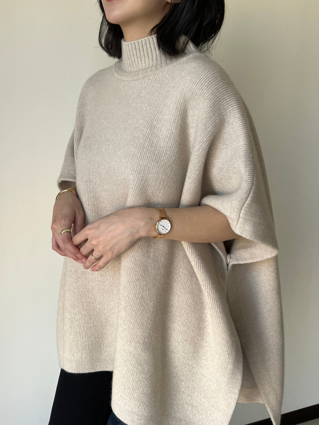 知性套頭側開釦羊毛斗篷 60%Wool Cashmere5% JK2332 杏色