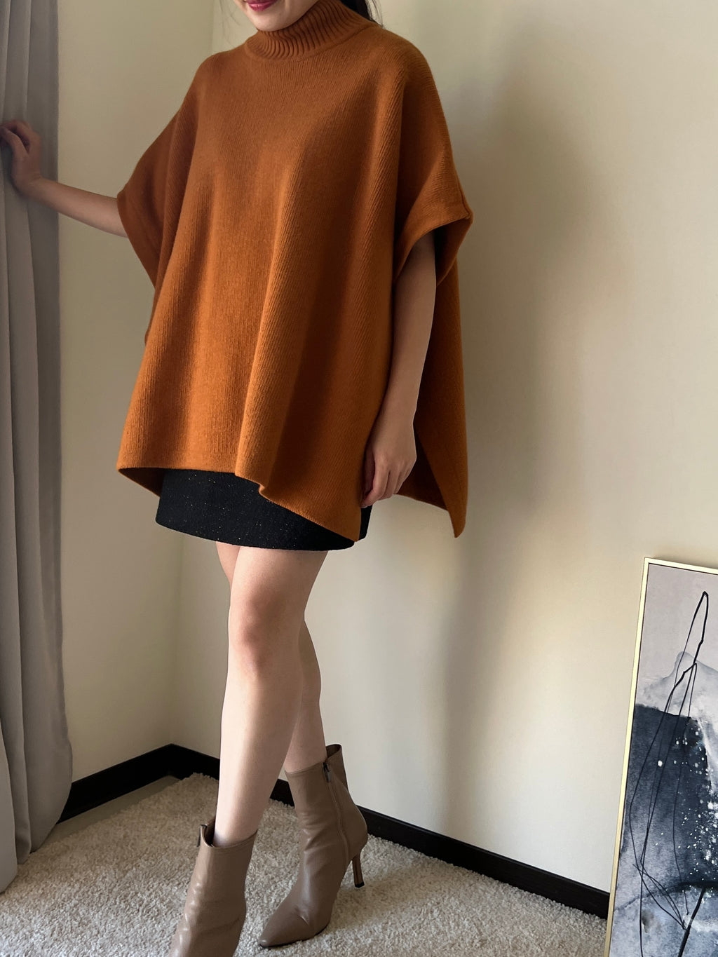 知性套頭側開釦羊毛斗篷 60%Wool Cashmere5% JK2332 楓糖
