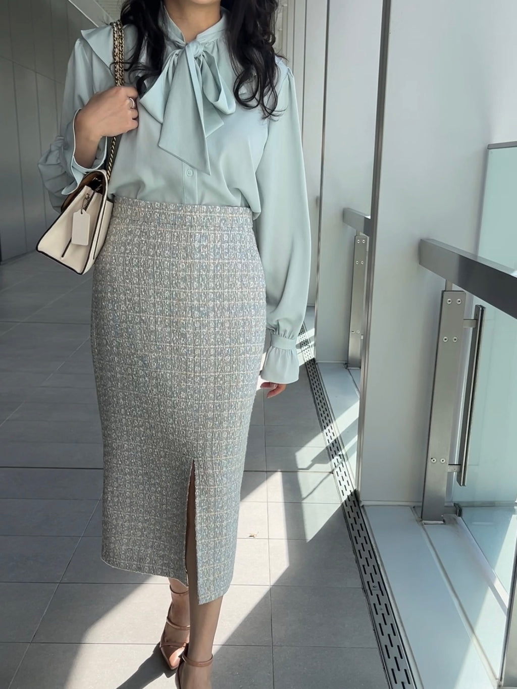Mila Skirt 雪落戀曲花呢前衩半裙 SKW23062 晨湖綠