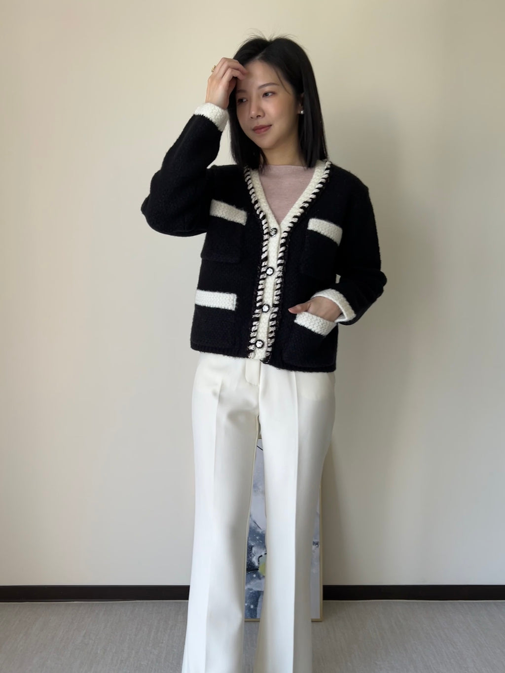 羊毛飾邊小香撞色針織外套  60%Wool JK2340 白色