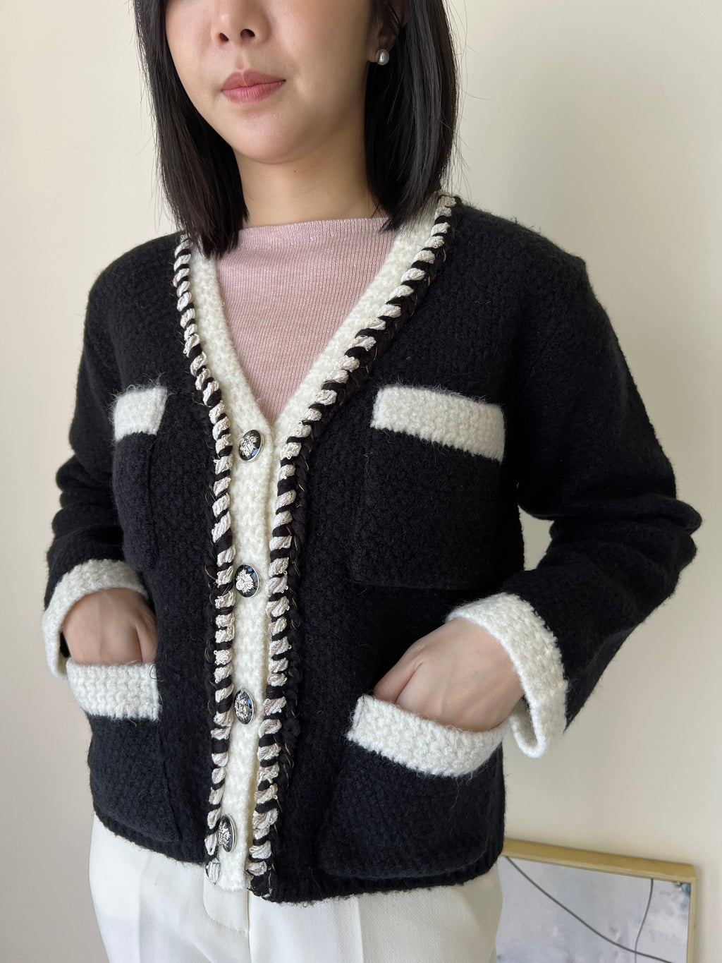 羊毛飾邊小香撞色針織外套  60%Wool JK2340 白色