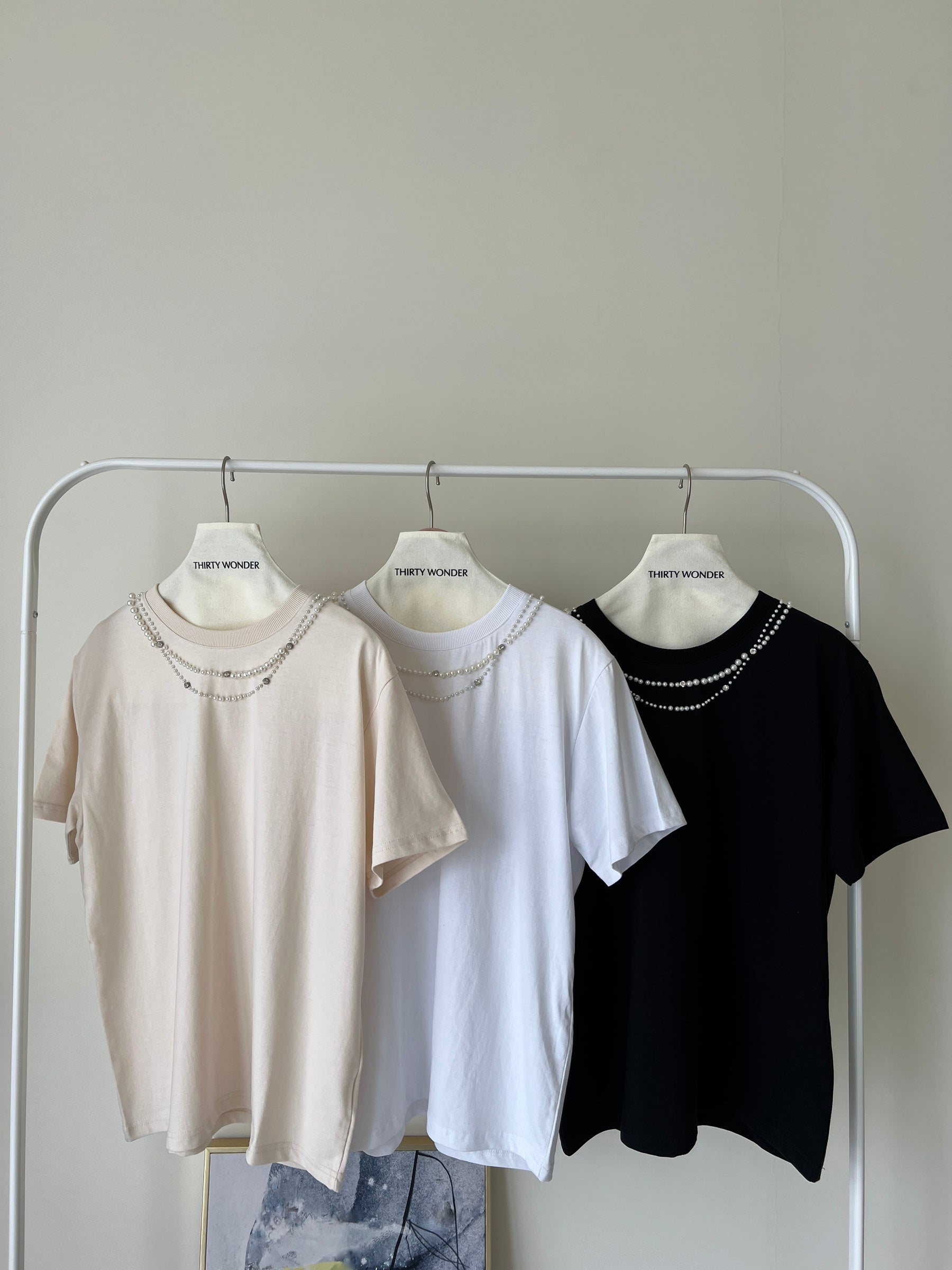 精緻日常 頸鏈珠寶裝飾100%純棉珍珠T-Shirt T2402