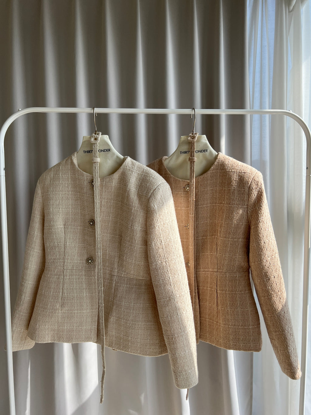細緻織紋花呢繫腰外套Carla Tweed Jacket 杏色/珊瑚沙色 JK2338