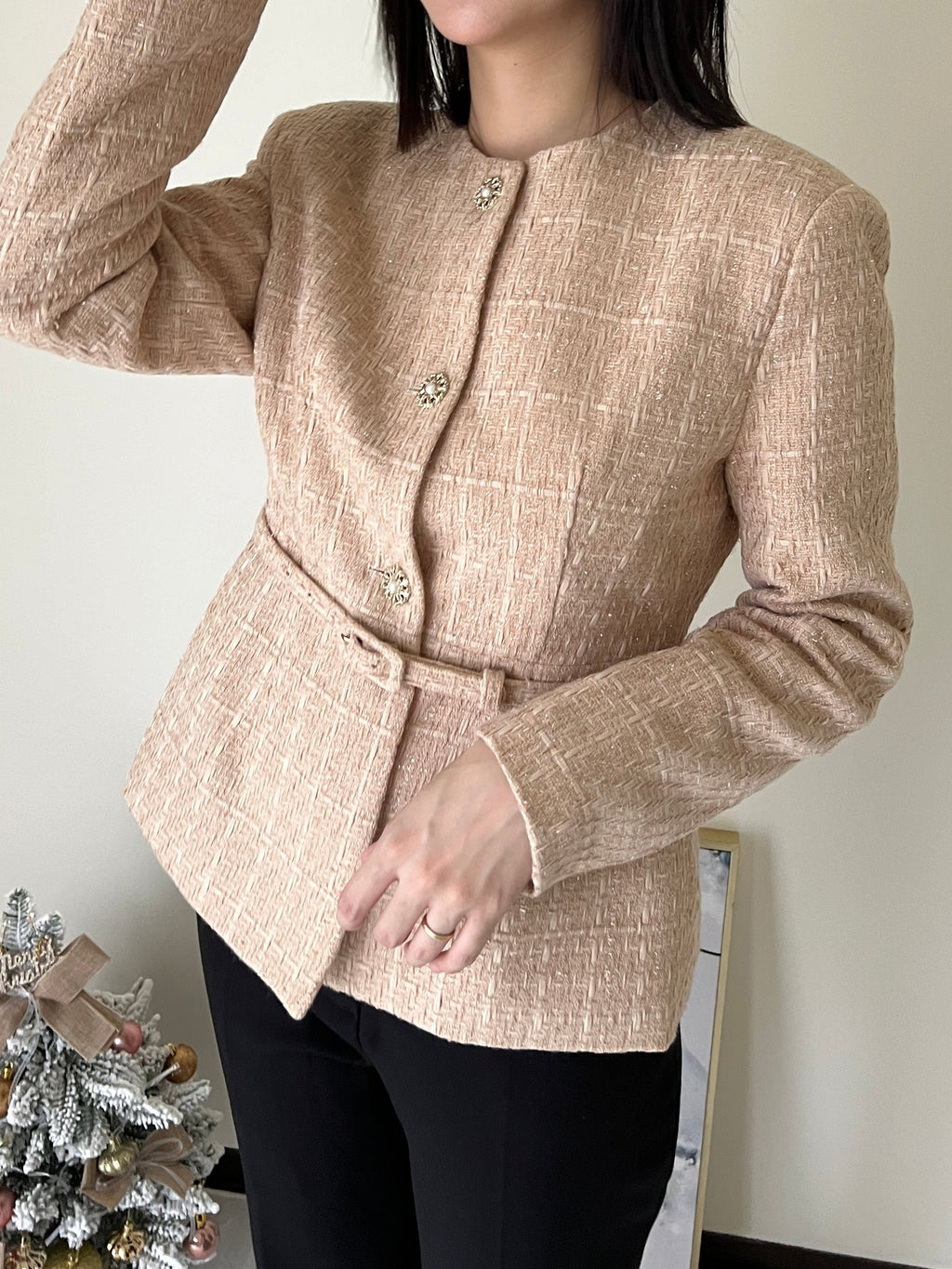 細緻織紋花呢繫腰外套Carla Tweed Jacket 杏色/珊瑚沙色 JK2338