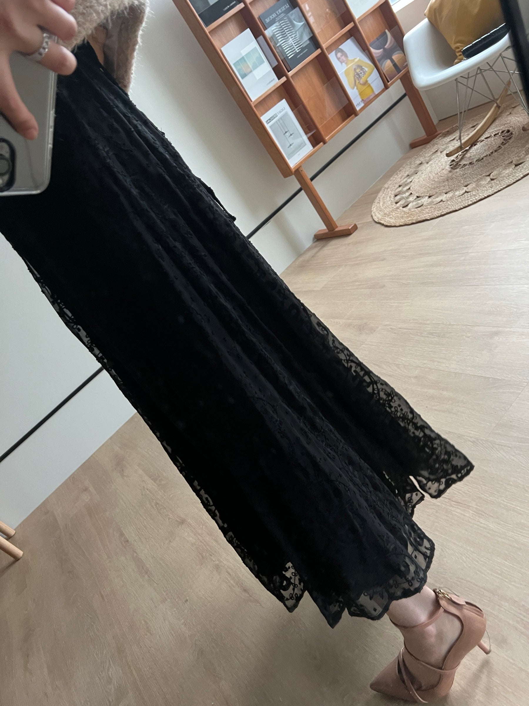 『高光訂製』細工刺繡蕾絲洋裝 黑色 DS23012