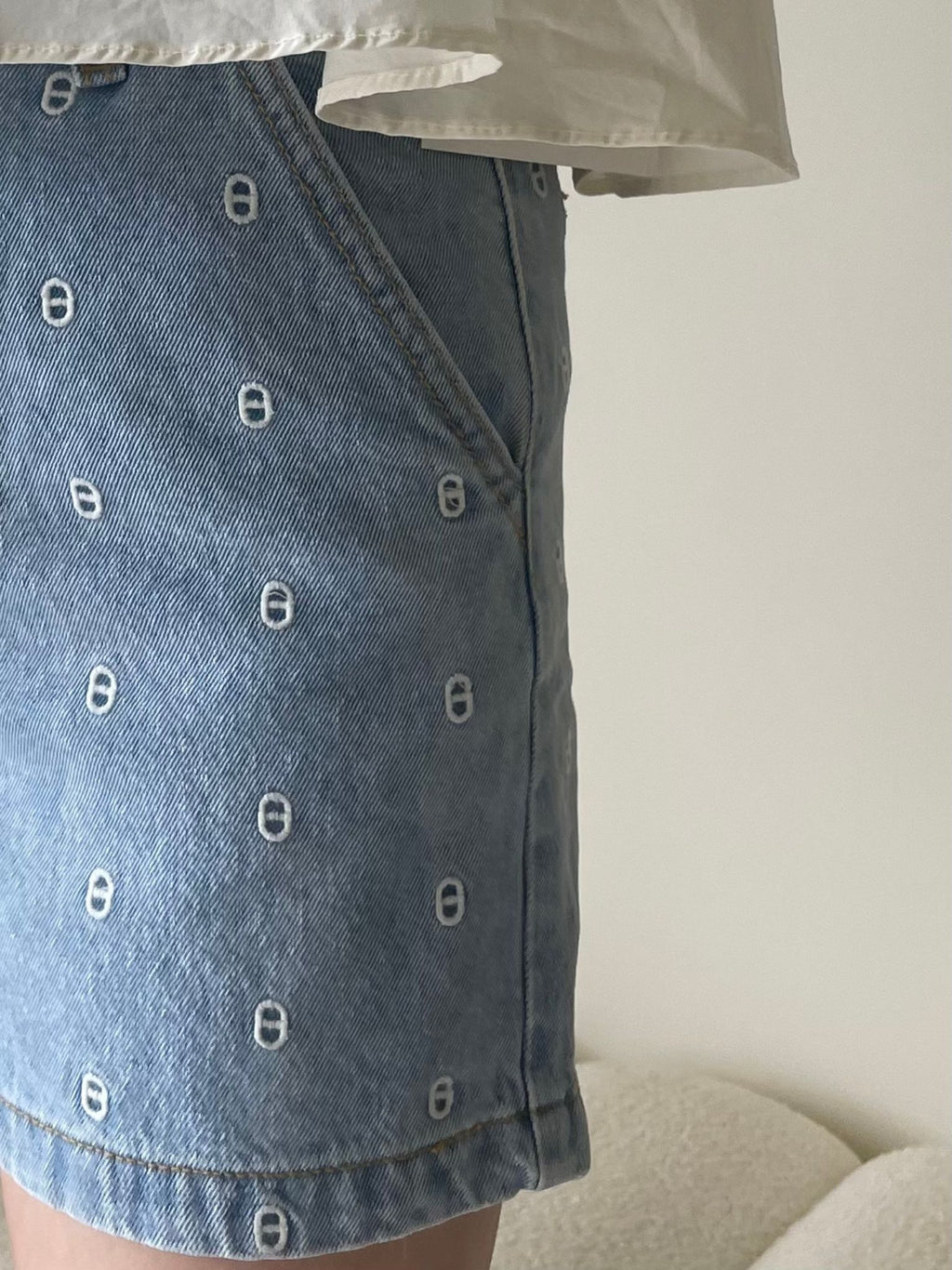 精品元素豬鼻立體刺繡牛仔褲 PT2473