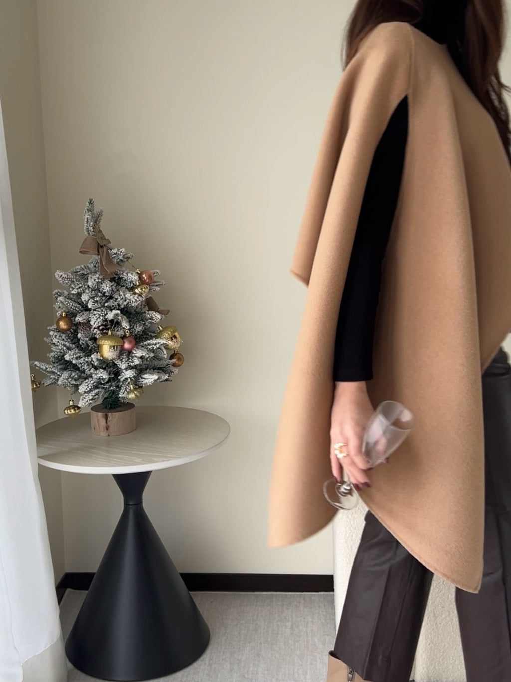『 奢華質感』Dreamer Hand Made Wool Cape手工羊毛斗篷披肩 Cashmere90% Wool10% HWW3507