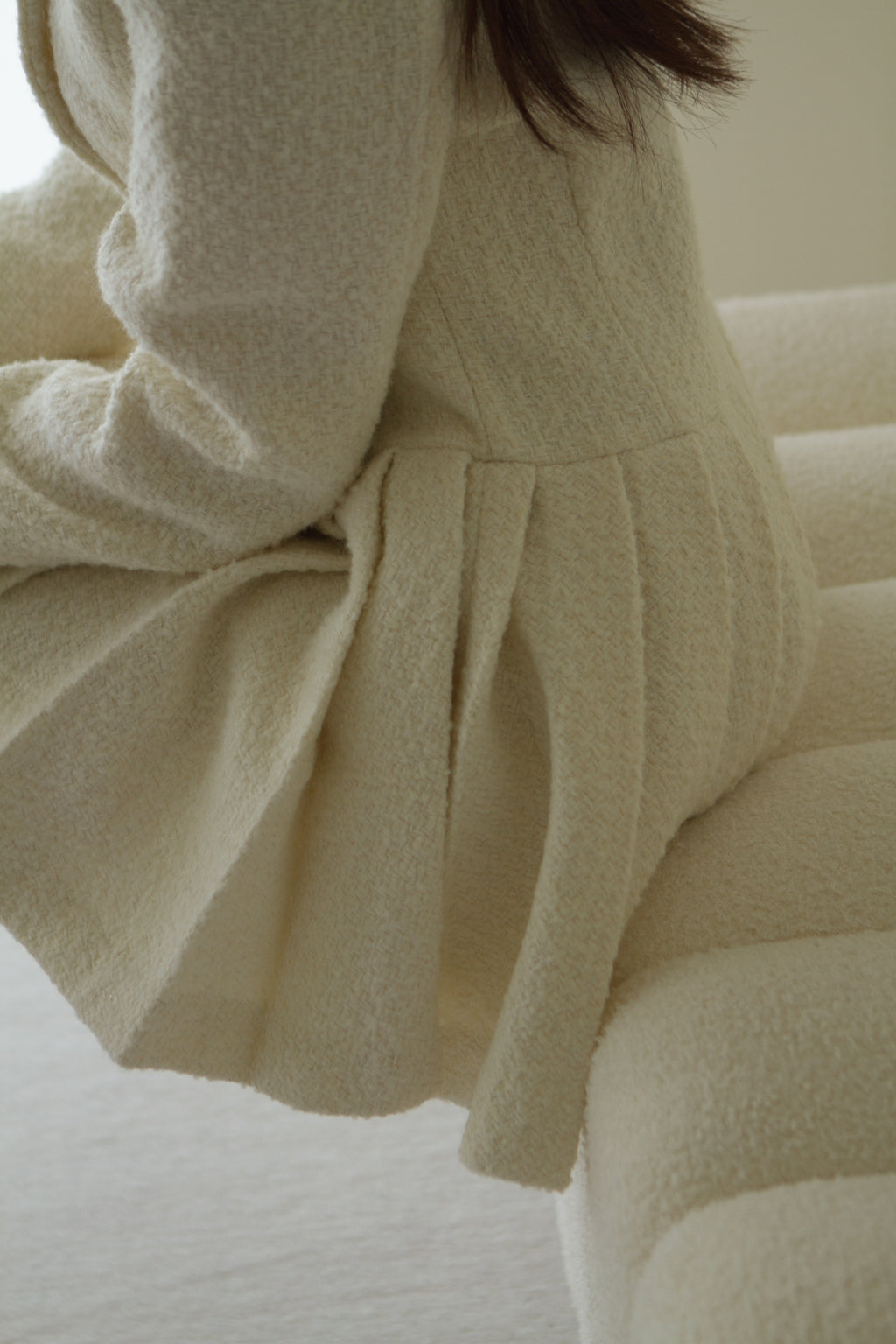 義大利高級面料 名媛百摺洋裝 50%Wool 象牙白  DS2302