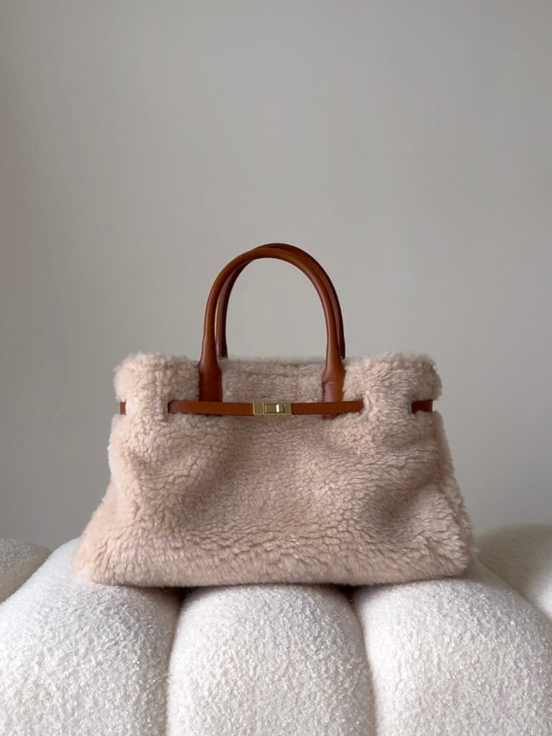 FurFur Wool Bag溫雅絨暖羊毛手提包 A3501