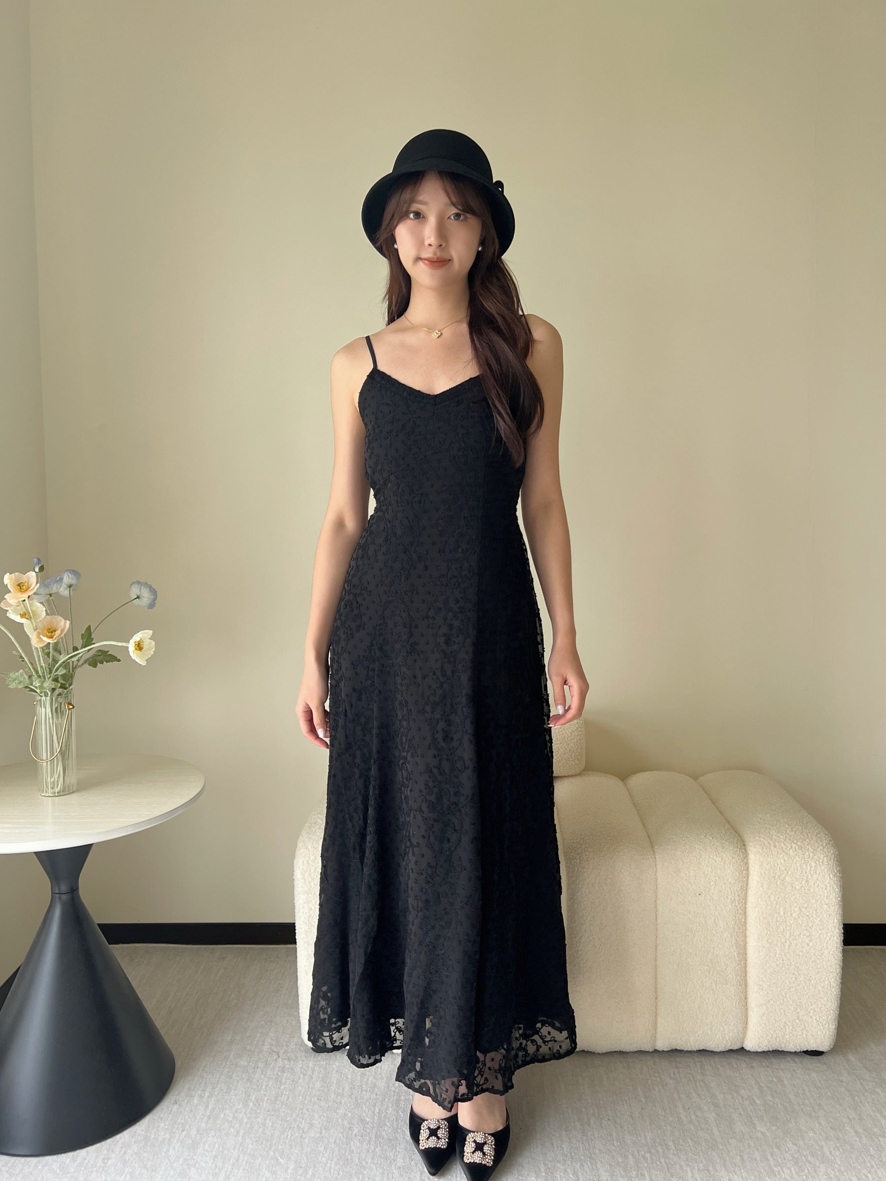 『高光訂製』細工刺繡蕾絲洋裝 黑色 DS23012