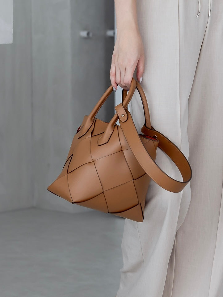 Méron Crafted Woven 手工牛皮撞色編織包