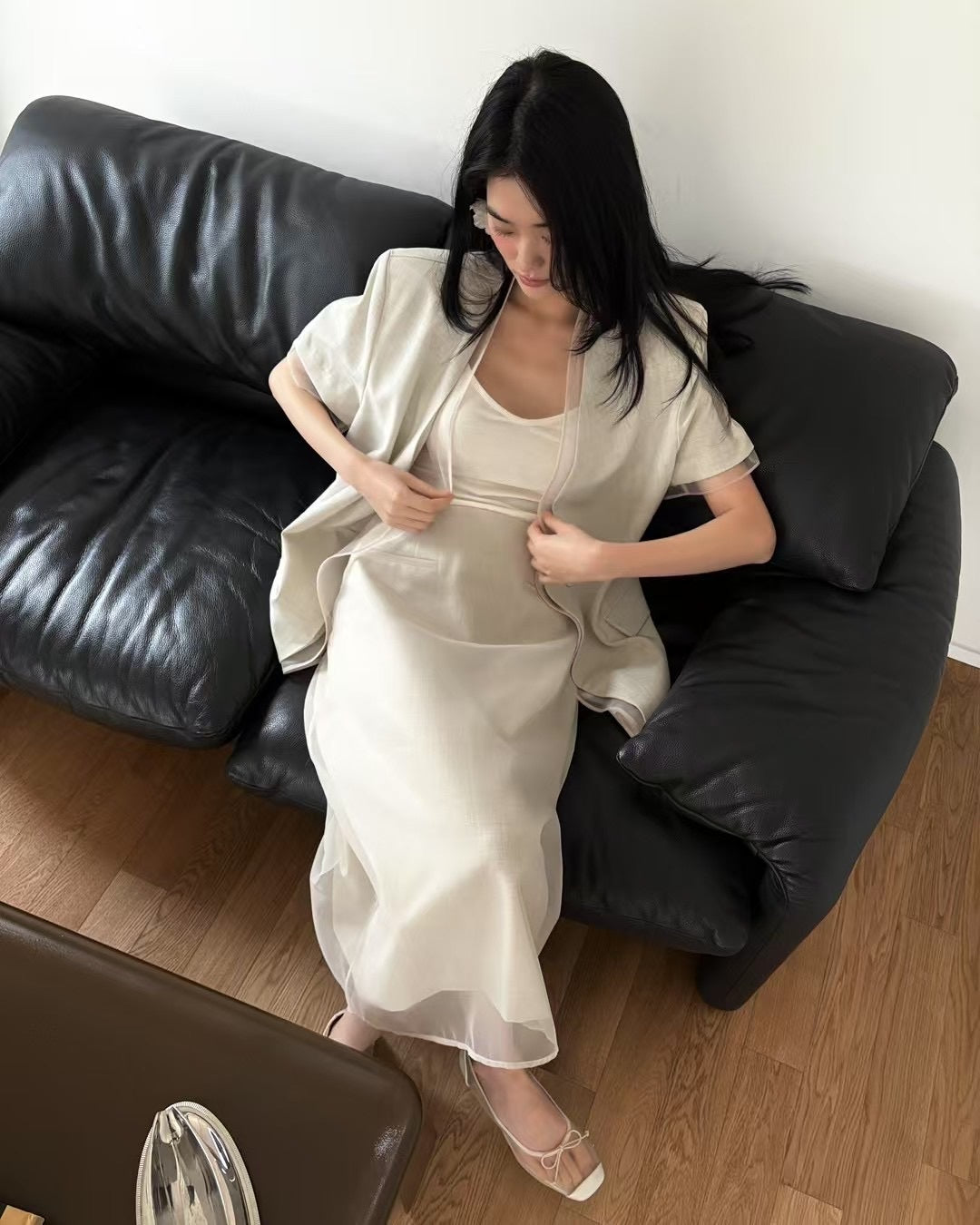 柔光輕紗 短袖西裝外套 沙色/黑色