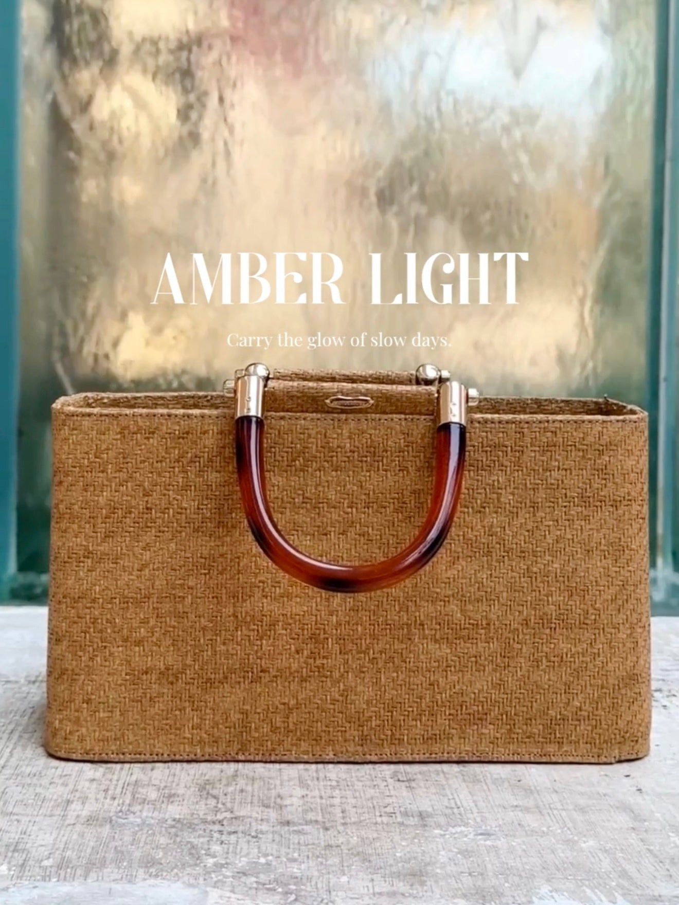 Amber Light Bag 琥珀光影手提草編包